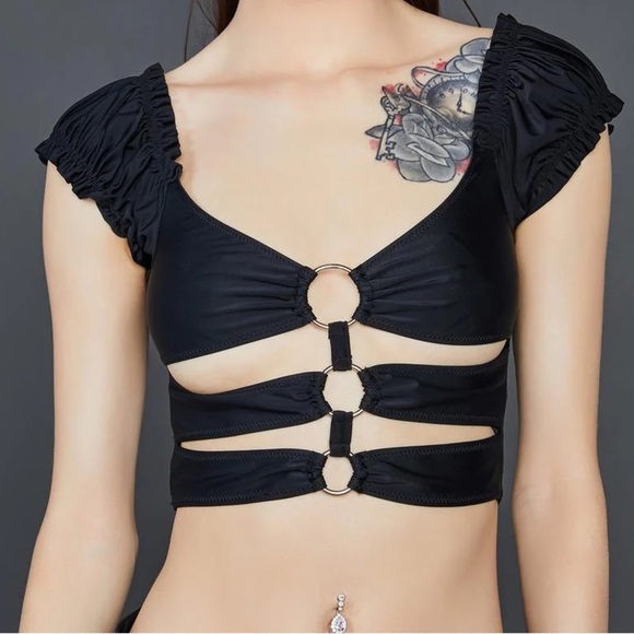 Cropped O-ring Top - Picture 2 of 5